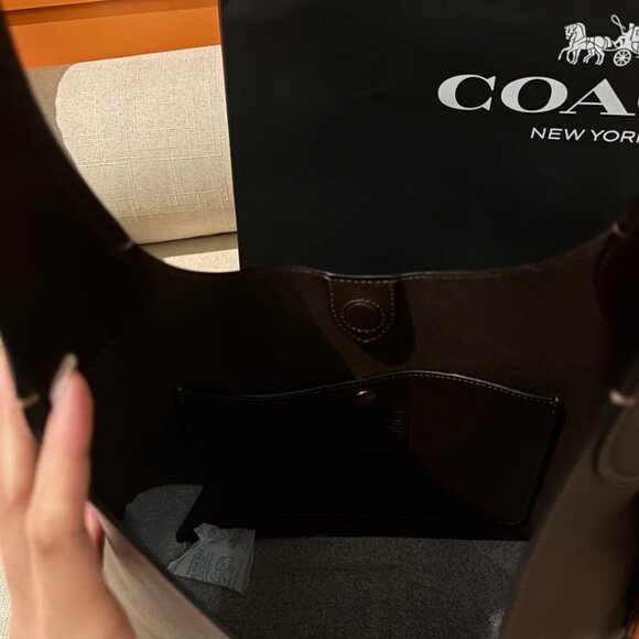 Coach Brooklyn Shoulder Bag 28 – BrassMaple NWT with Dust Bag - Picture 7 of 8